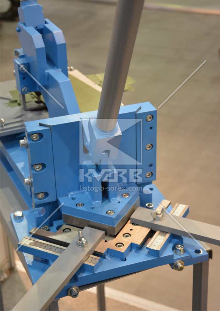 COM_ABOARD_SLIDE_N