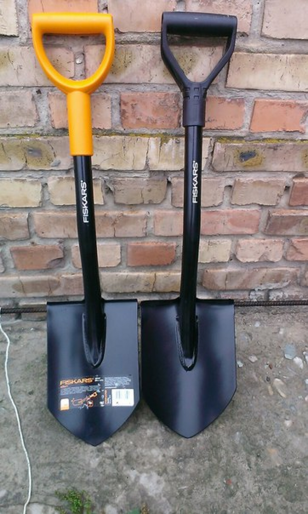 Продам лопати Fiskars найнижчі ціни