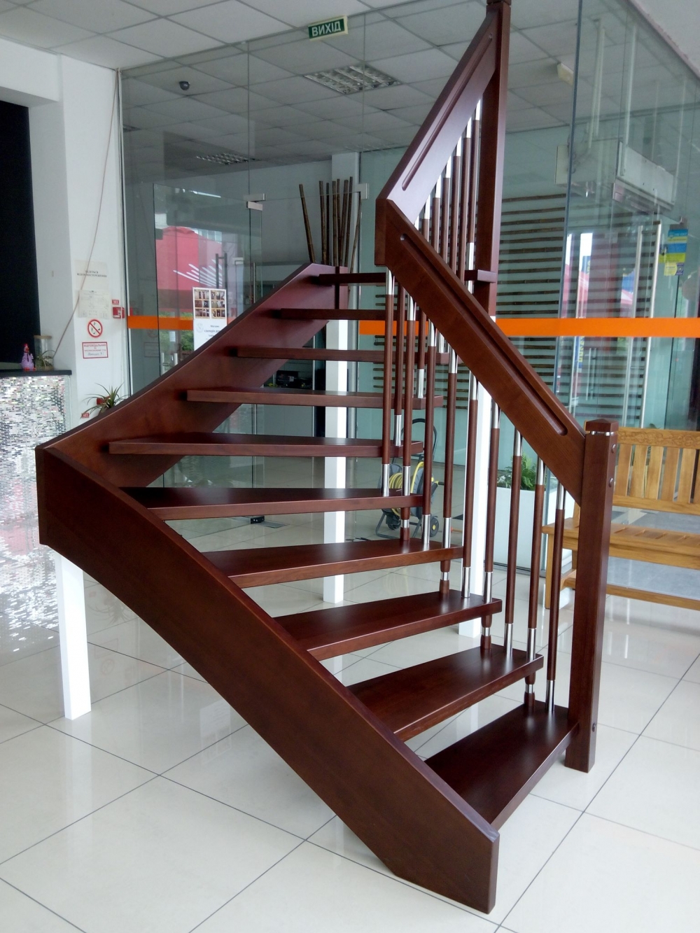 COM_ABOARD_SLIDE_N