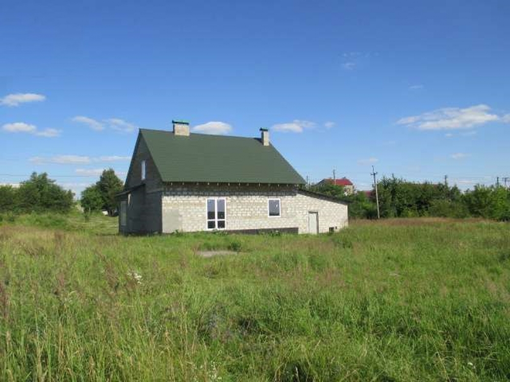 Продам будинок (незавершене будівництво)